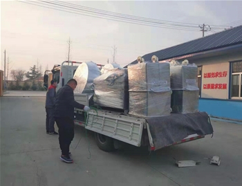 夾層鍋，真空包裝機，料車。晾肉推車發(fā)往安徽